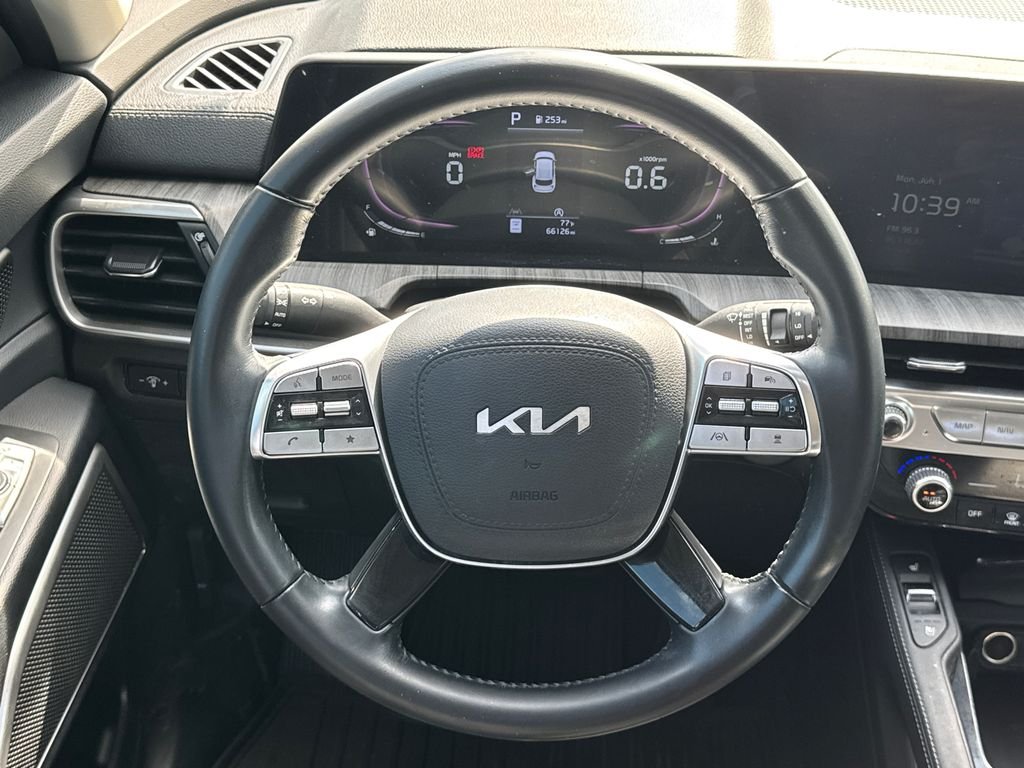 Used 2024 Black Kia EX image 24