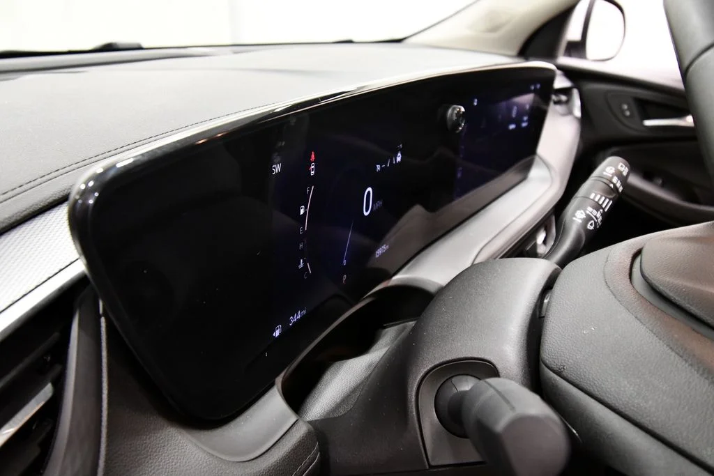 Used 2024 White Buick Sport Touring image 21