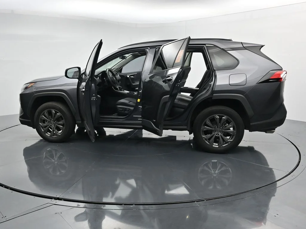 Used 2022 Gray Toyota XLE Premium image 35