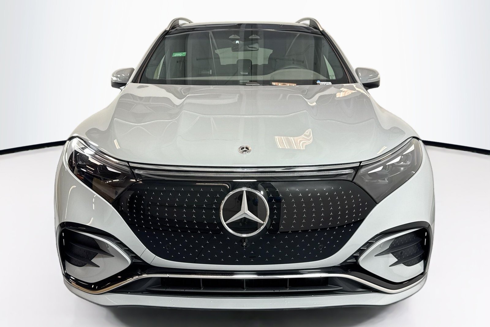 New 2026 MANUFAKTUR Alpine Grey Mercedes-Benz EQS 400 image 2