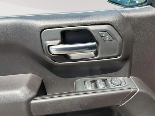 Used 2024 White Chevrolet Custom image 15