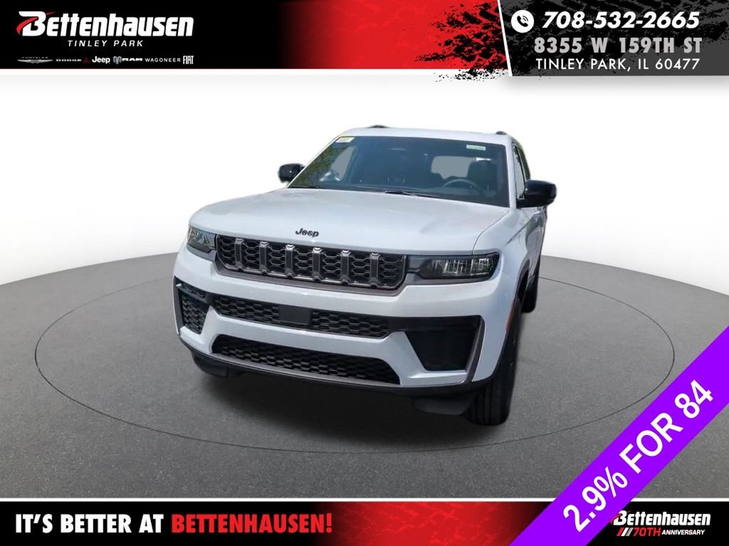 New 2026 Bright White Clear-Coat Exterior Paint Jeep Laredo image 14