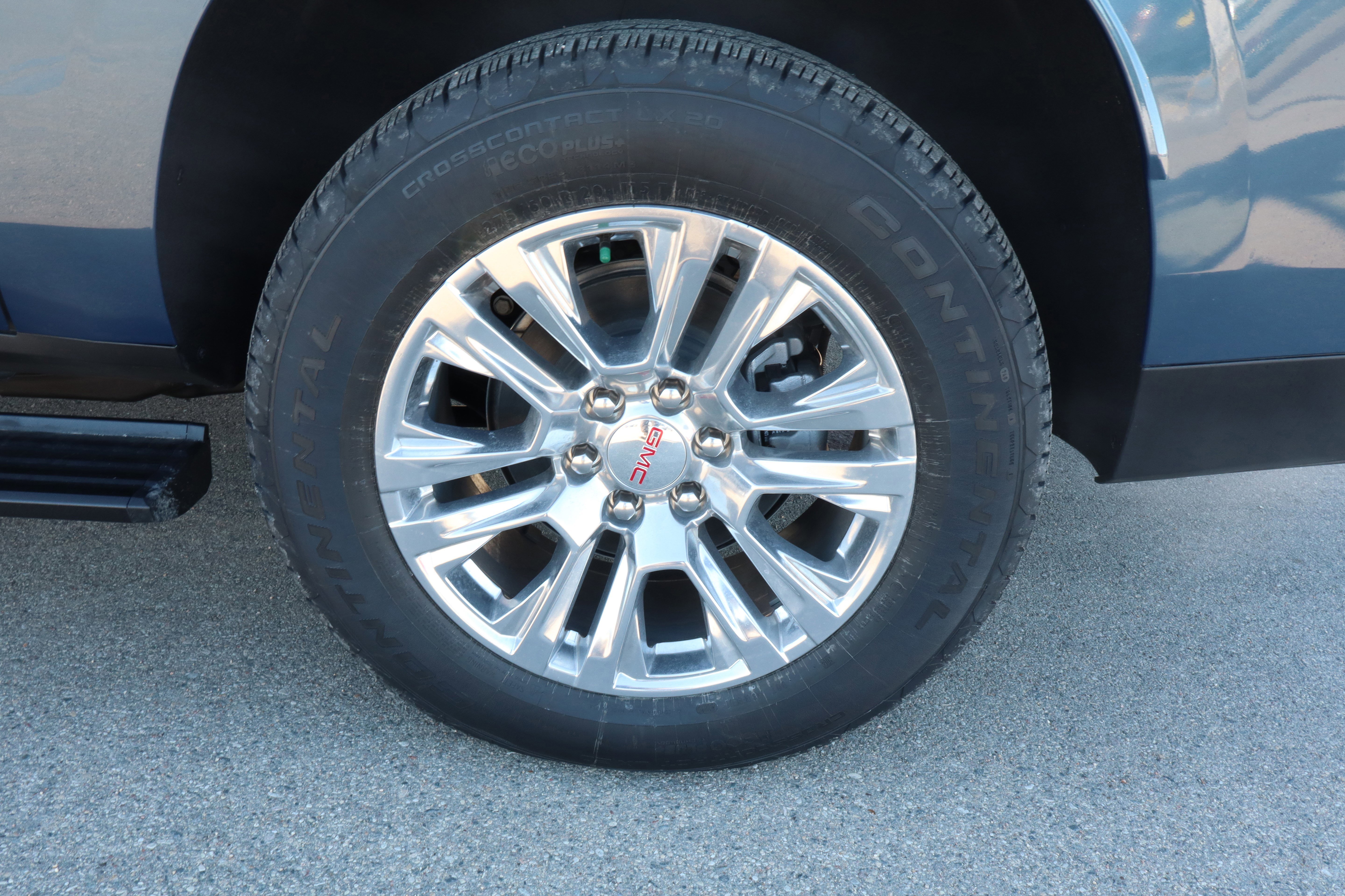 2026 GMC Yukon XL Denali - Photo 22