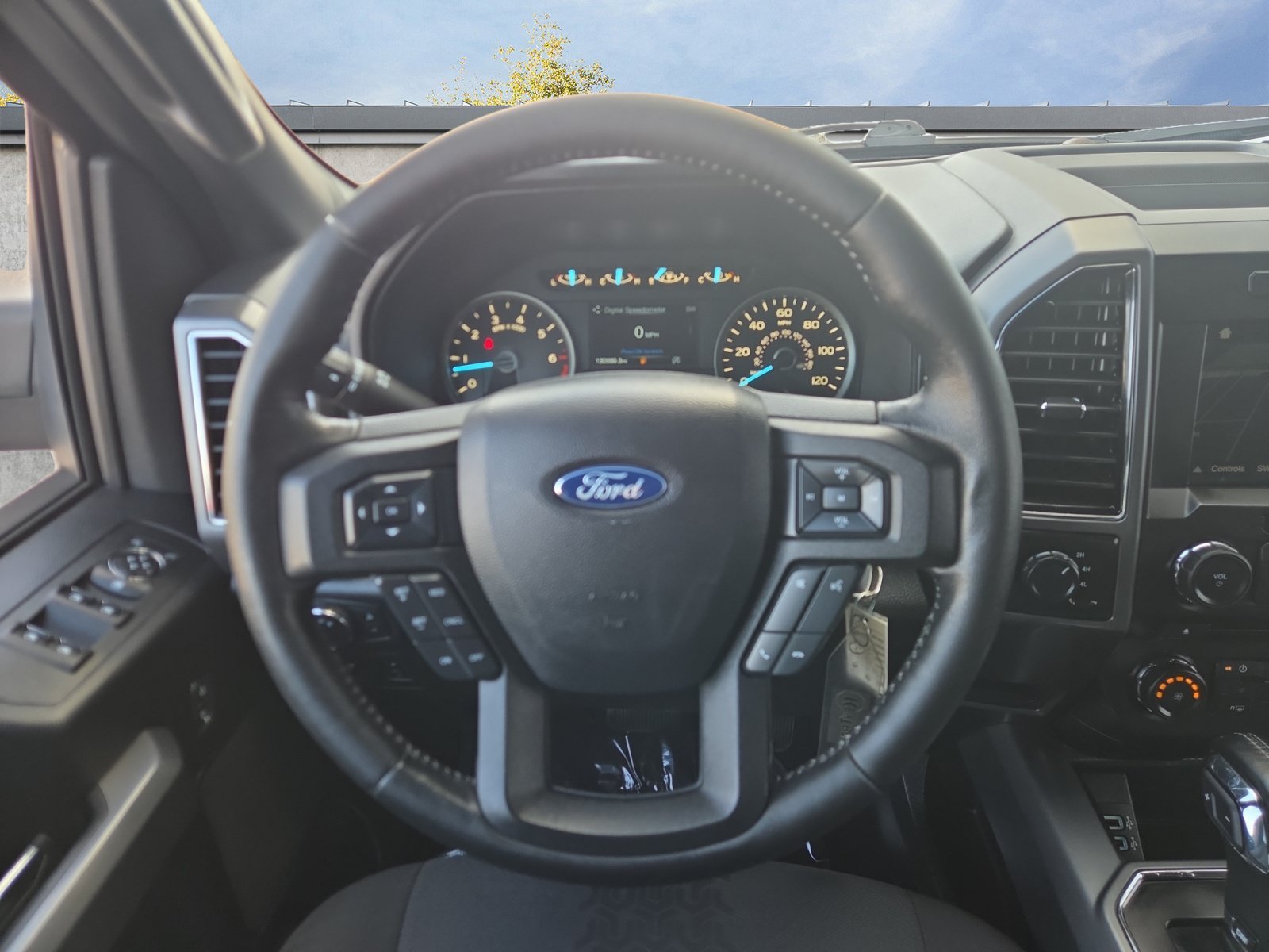 2018 Ford F-150 XLT - Photo 12