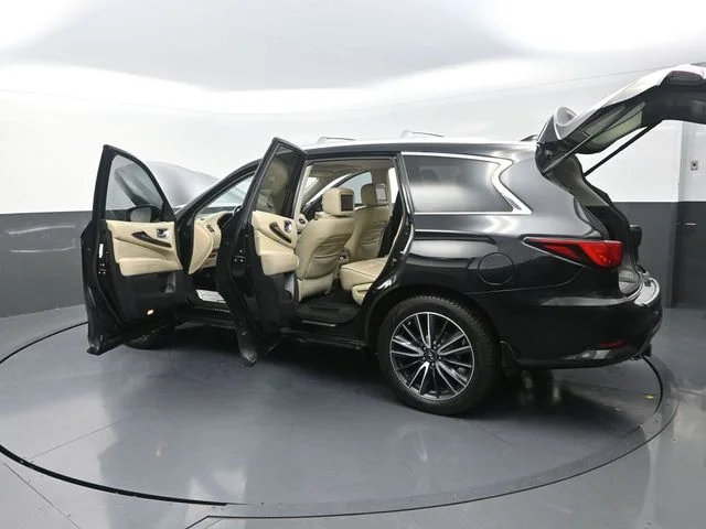 Used 2019 Black INFINITI LUXE image 35