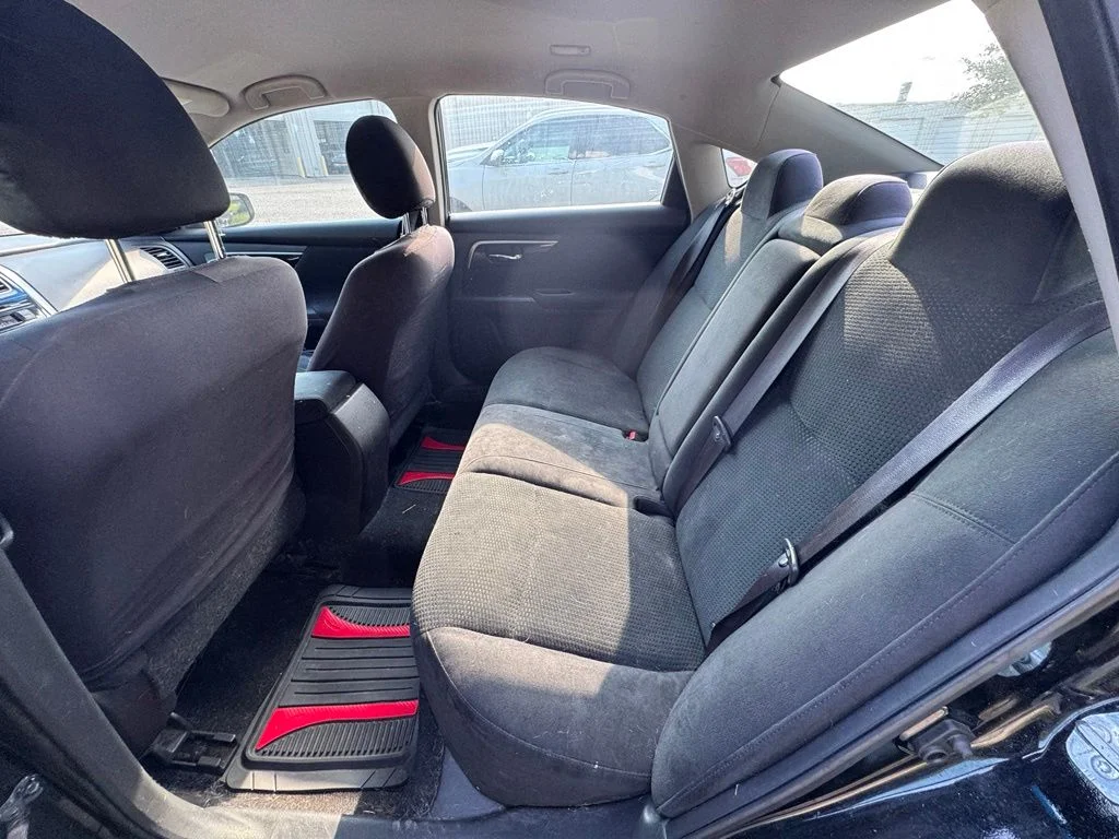 Used 2014 Black Nissan 2.5 S image 13