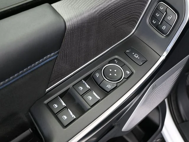 2025 Ford F-250 Super Duty Platinum - Photo 20