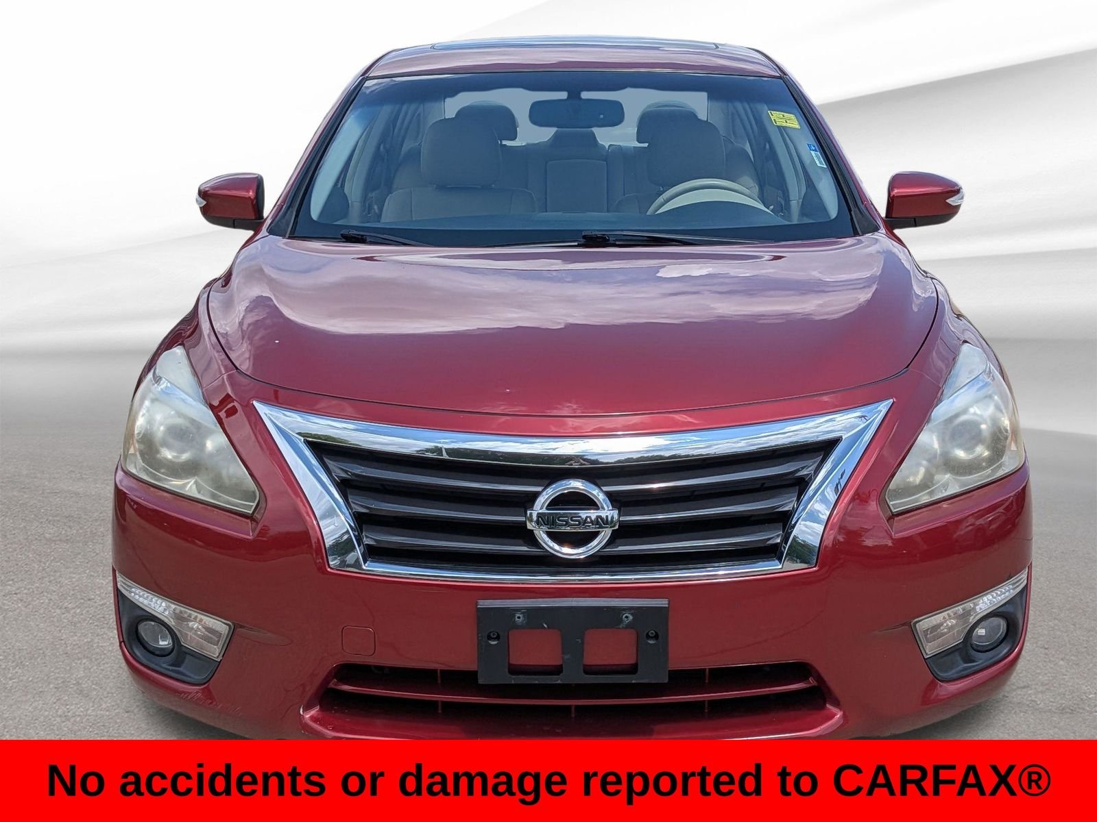 Used 2013 Cayenne Red Metallic Nissan 2.5 SL image 3