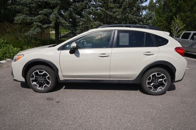 Used 2016 Beige Subaru 2.0i Limited image 2
