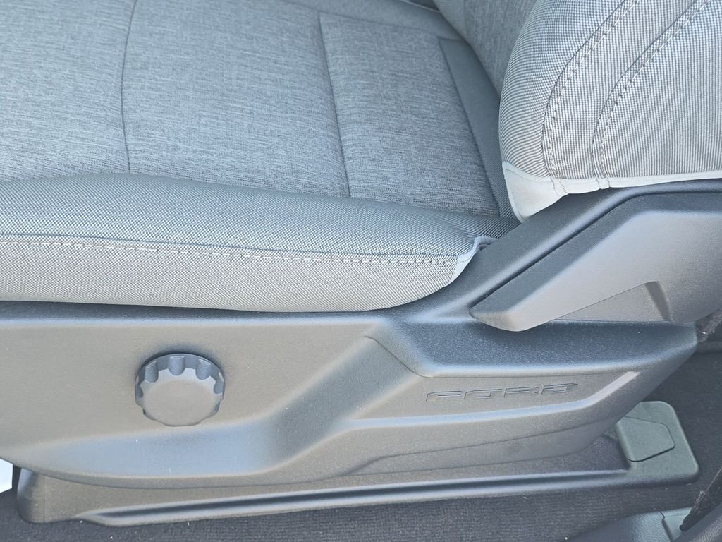 2026 Ford F-350 Super Duty XL - Photo 12