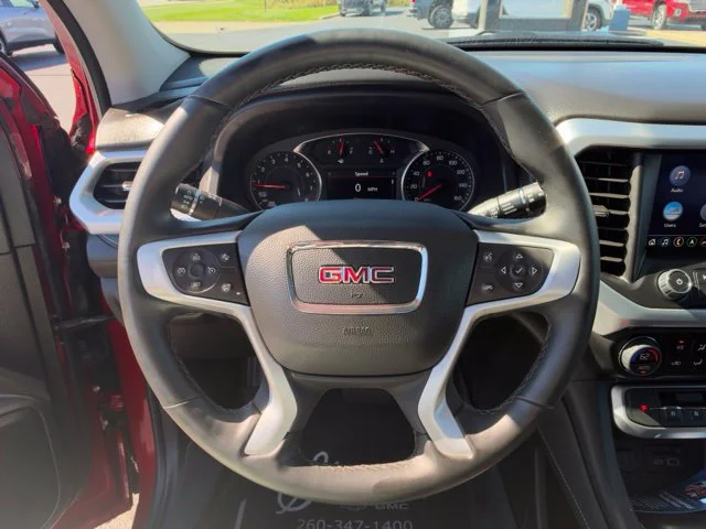 Used 2023 VOLCANIC RED TINTCOAT GMC SLT image 23