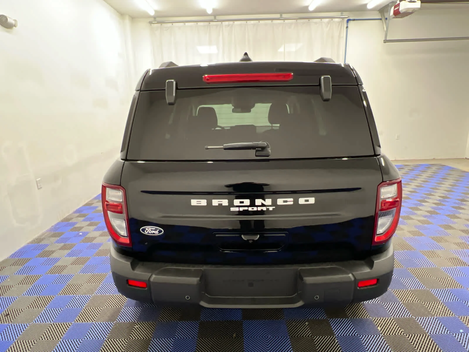 New 2026 Shadow Black Ford Outer Banks image 35