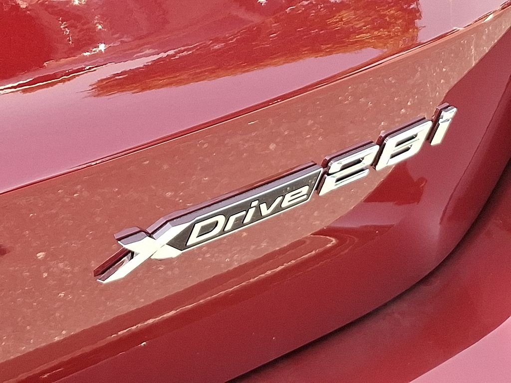 New 2026 Vegas Red Metallic BMW xDrive28i image 12