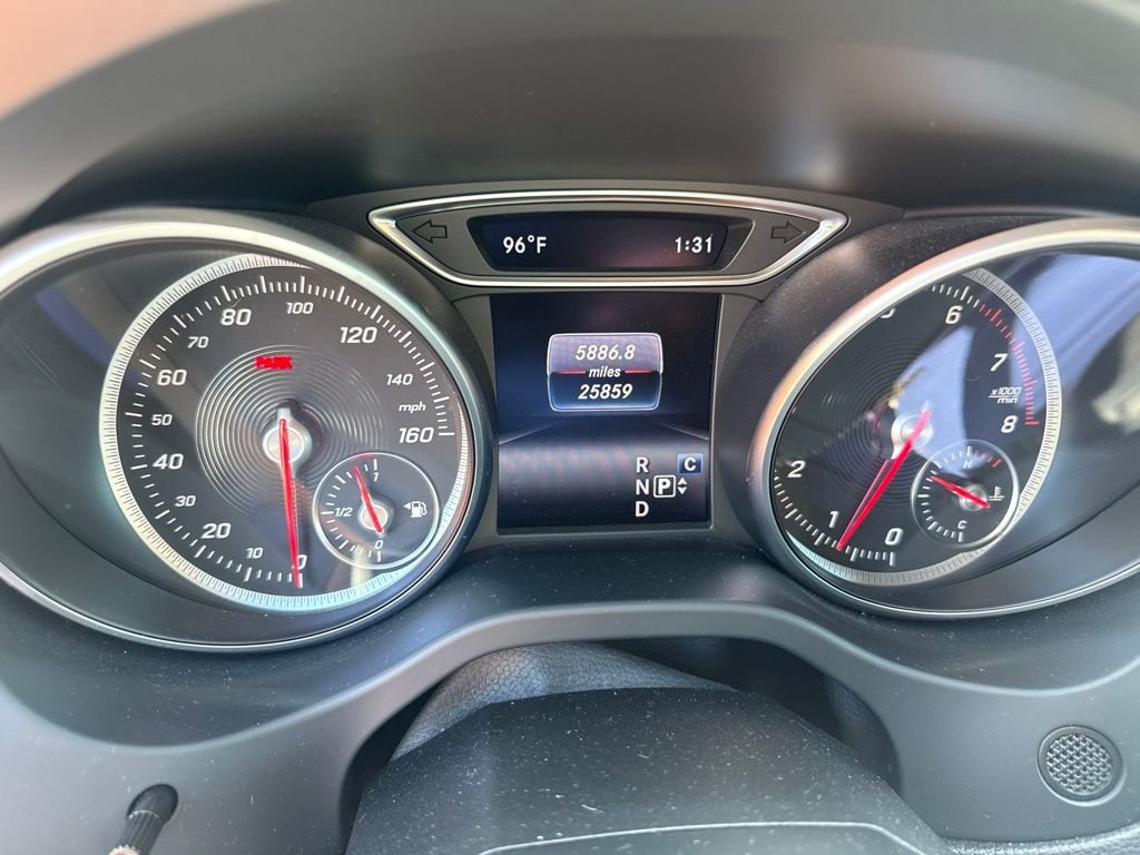 Used 2020 White Mercedes-Benz GLA 250 image 3