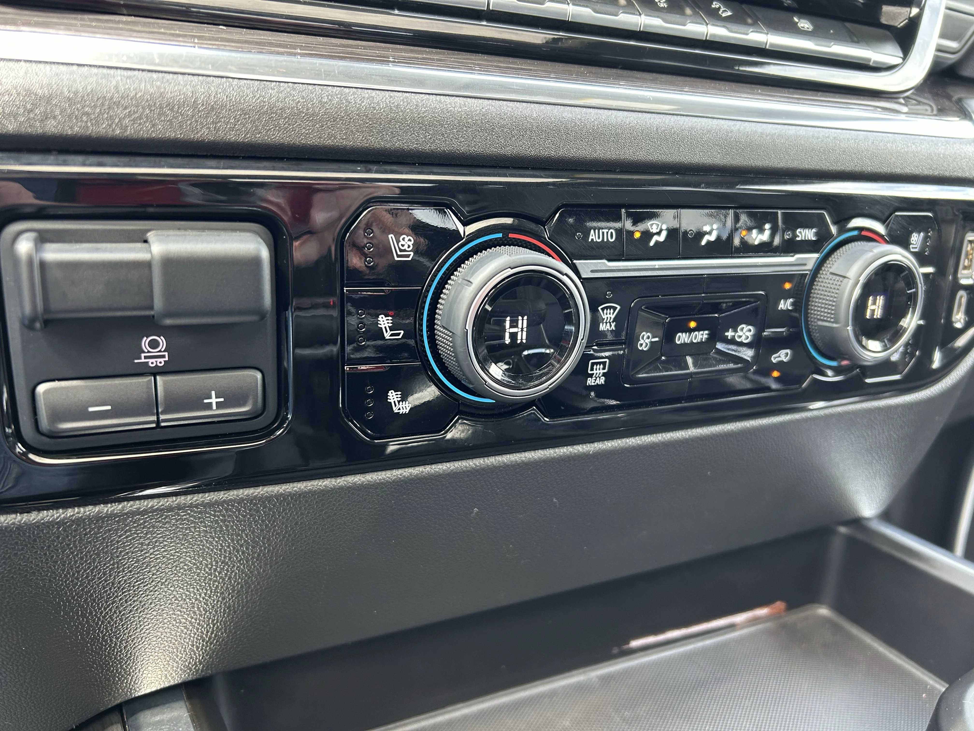 Used 2022 Glacier Blue Metallic Chevrolet LTZ image 18