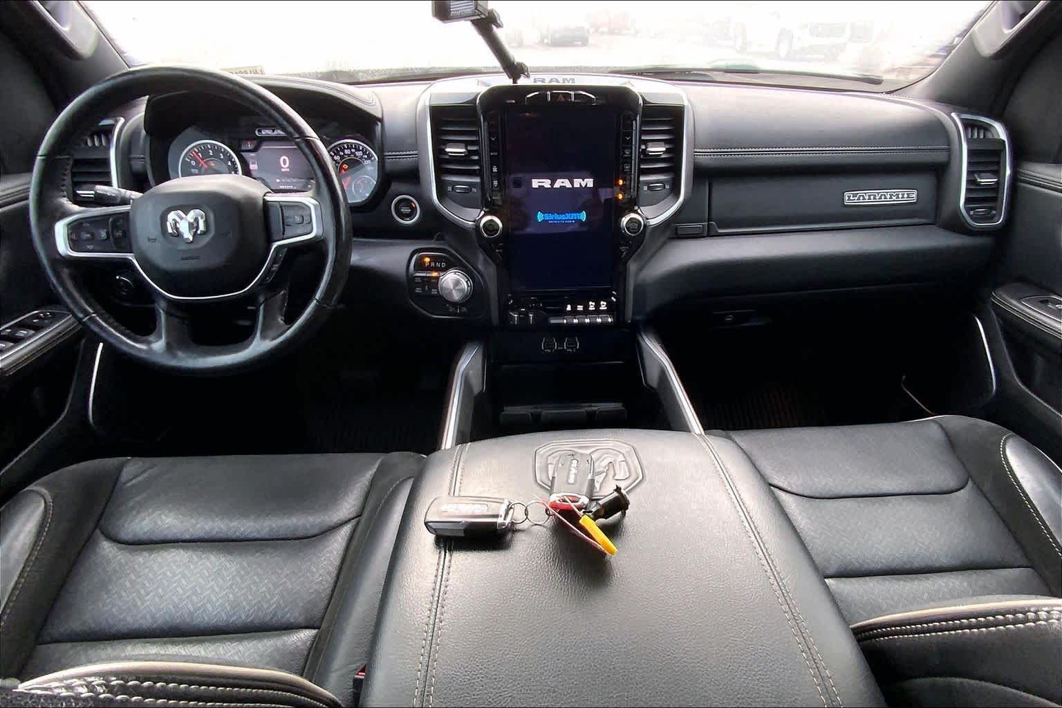 Used 2020 Granite Crystal Metallic Clearcoat Ram Laramie image 15