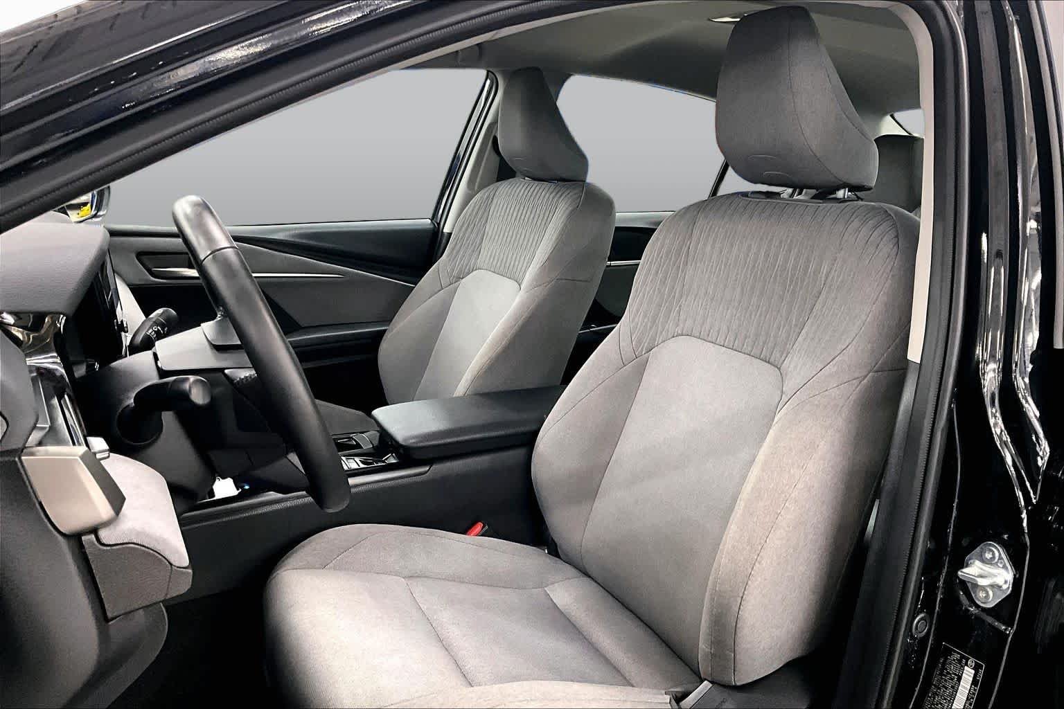 Used 2025 Midnight Black Metallic Toyota LE image 8