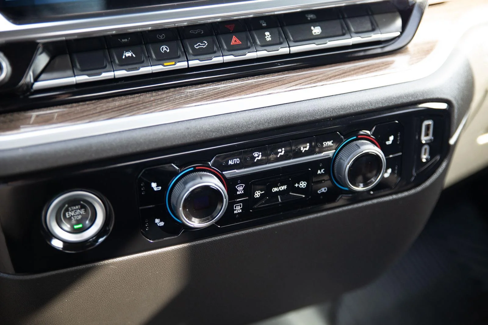 2022 Chevrolet Silverado 1500 RST - Photo 14