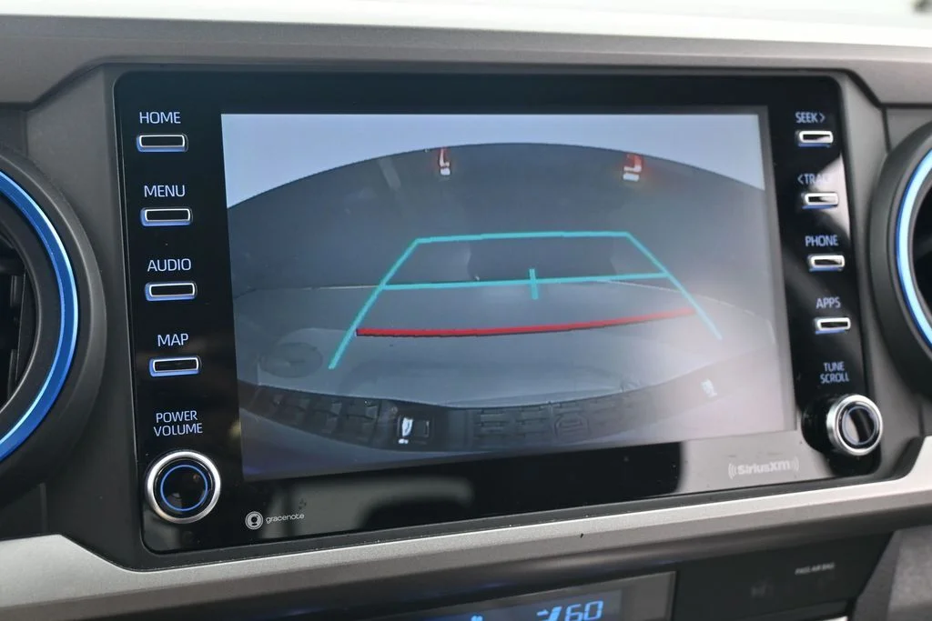 Used 2022 Blue Toyota SR5 image 18
