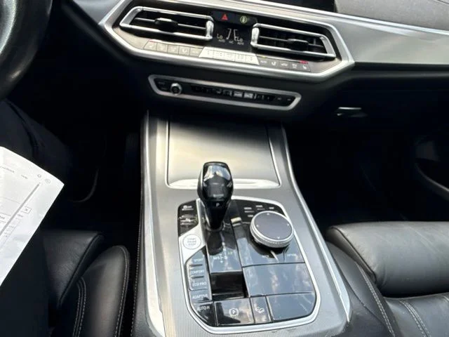 Used 2021 Jet Black BMW xDrive40i image 27