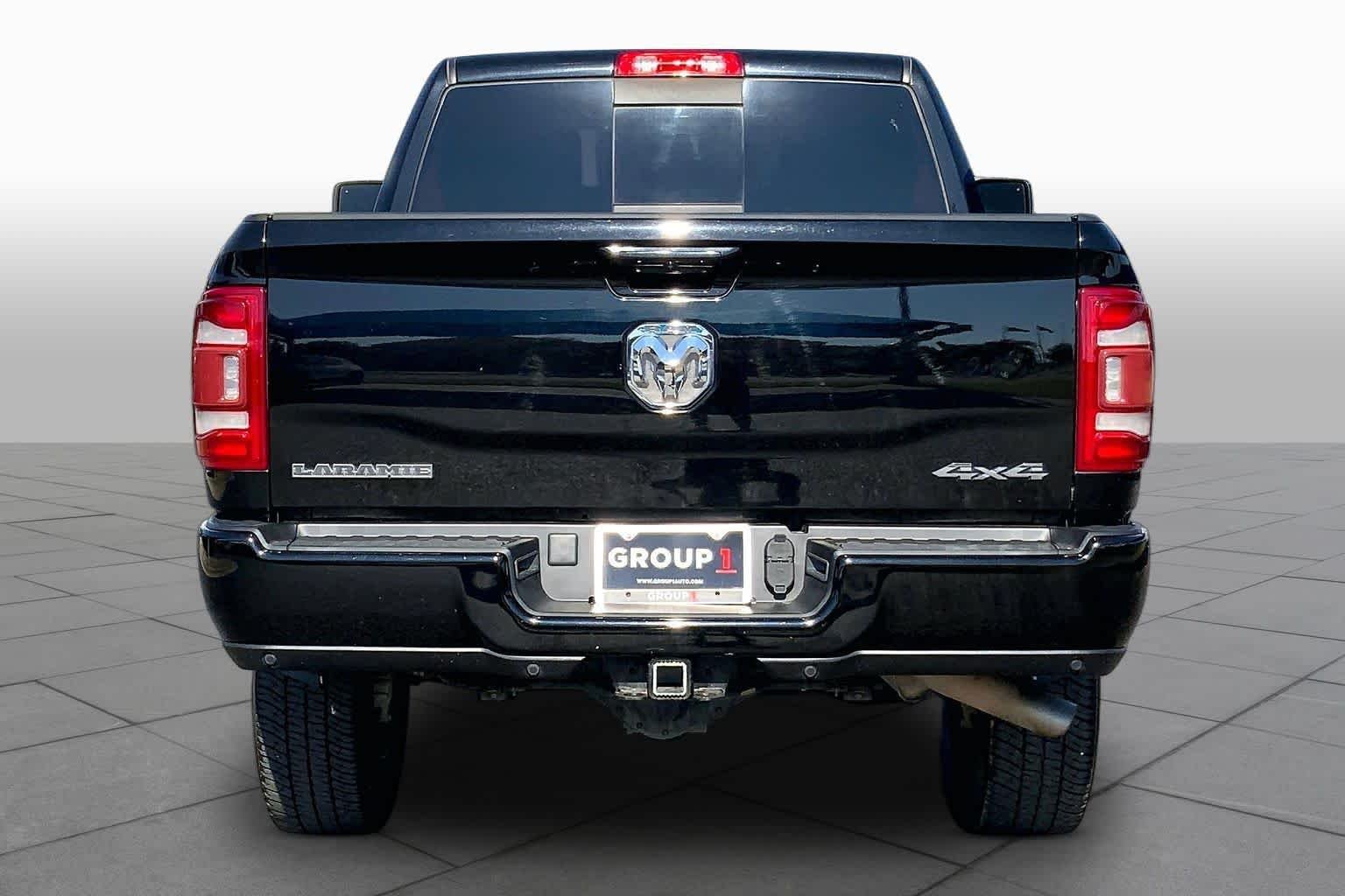 Used 2023 Diamond Black Crystal Pearlcoat Ram Laramie image 4