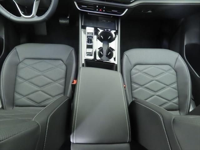 2026 Volkswagen Atlas SE w/Tech - Photo 16