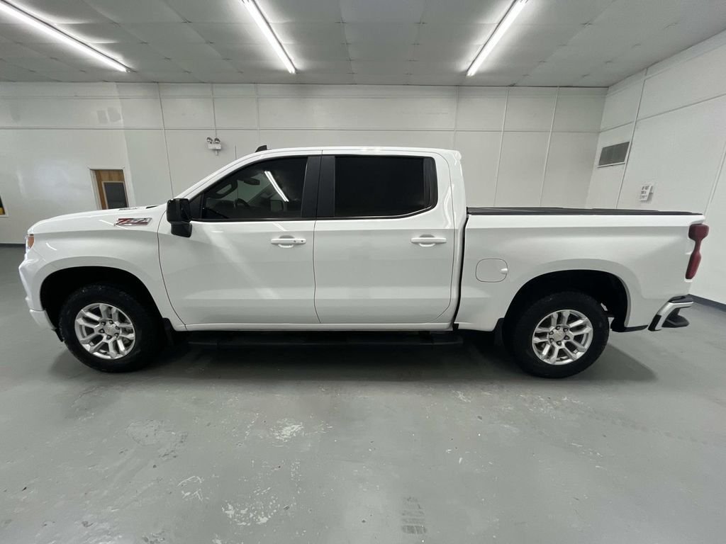 Used 2023 Summit White Chevrolet RST image 5