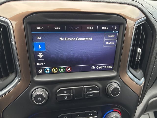 Used 2020 Iridescent Pearl Tricoat Chevrolet High Country image 30