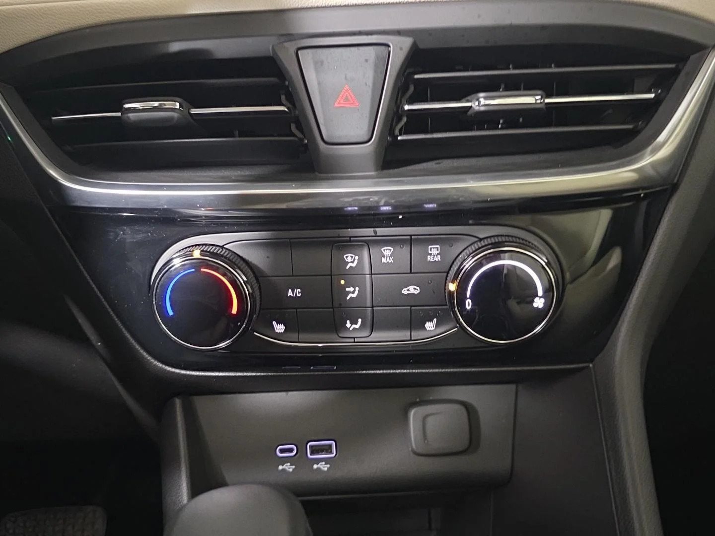 Used 2024 Ocean Blue Metallic Buick Sport Touring image 15