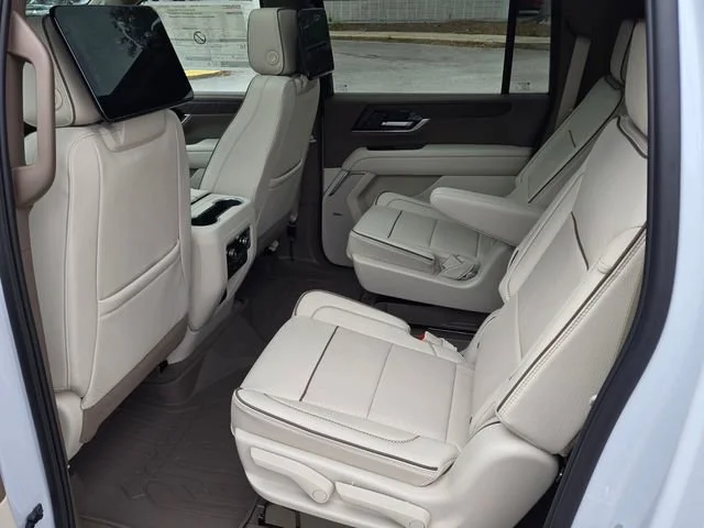 2026 GMC Yukon XL Denali - Photo 6