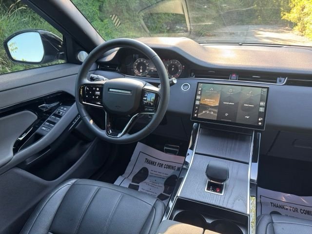 Certified Used 2024 Fuji White Land Rover Dynamic image 28