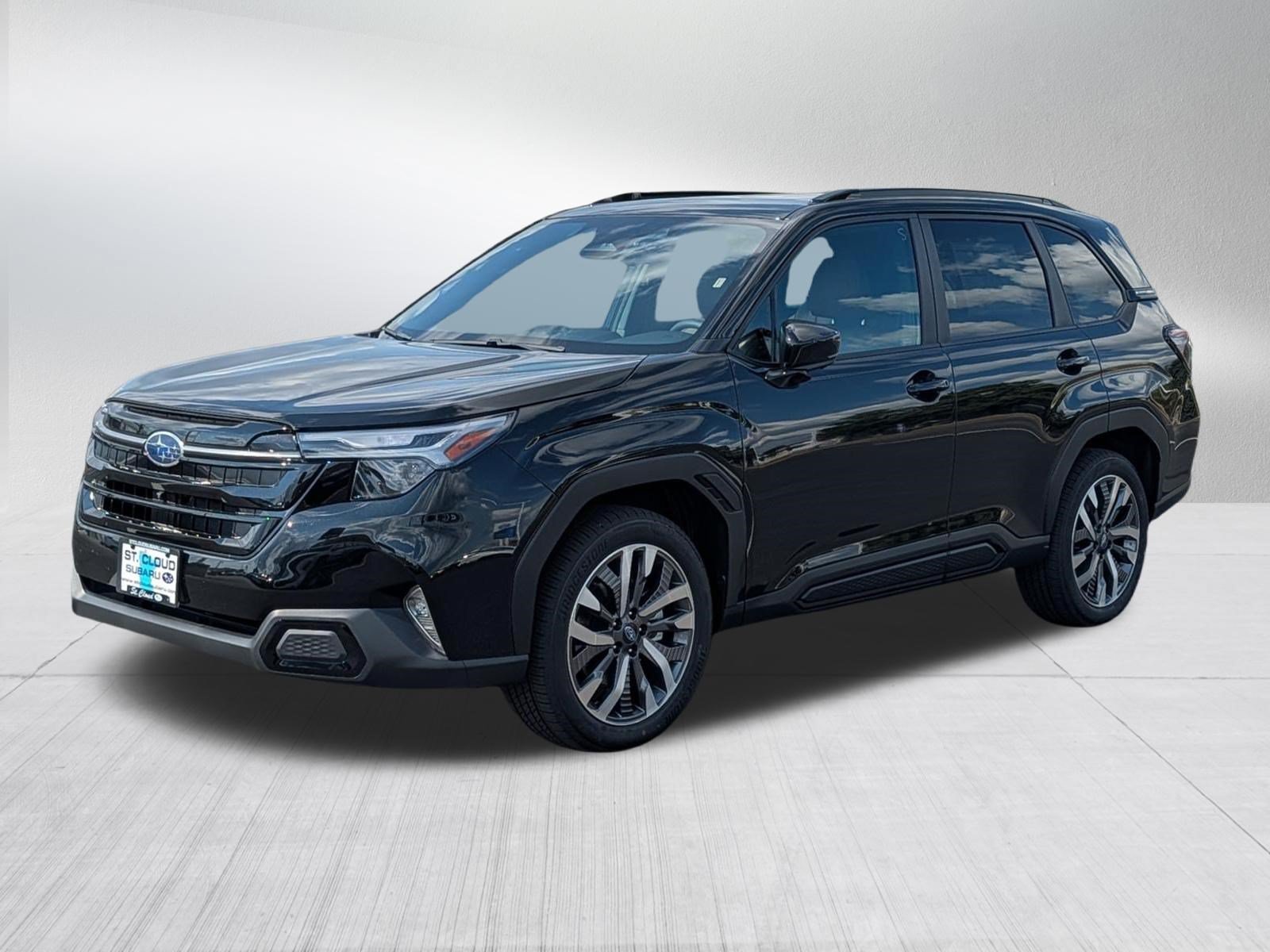 New 2026 CRYSTAL BLACK SILICA Subaru Touring image 2