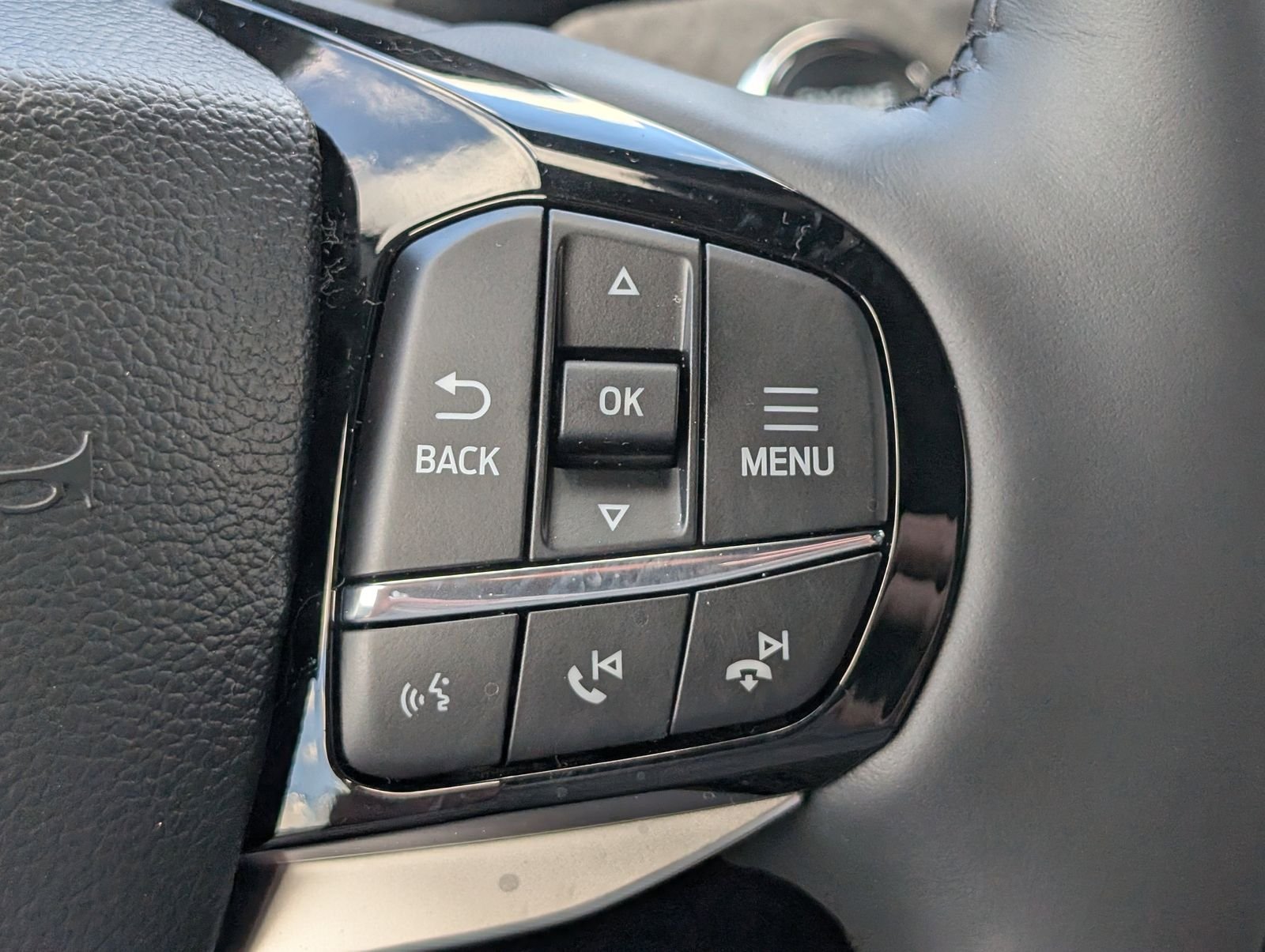 2026 Ford Explorer Platinum - Photo 26