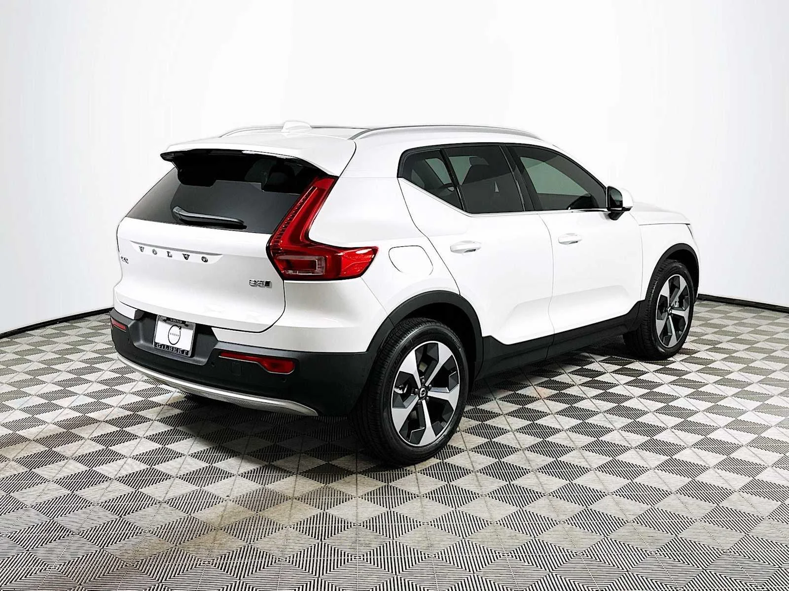 2025 Volvo XC40 Core - Photo 7