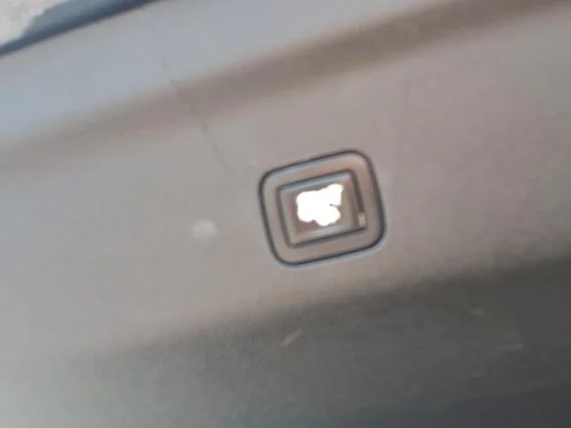 Certified Used 2021 Gray Chevrolet Z71 image 25