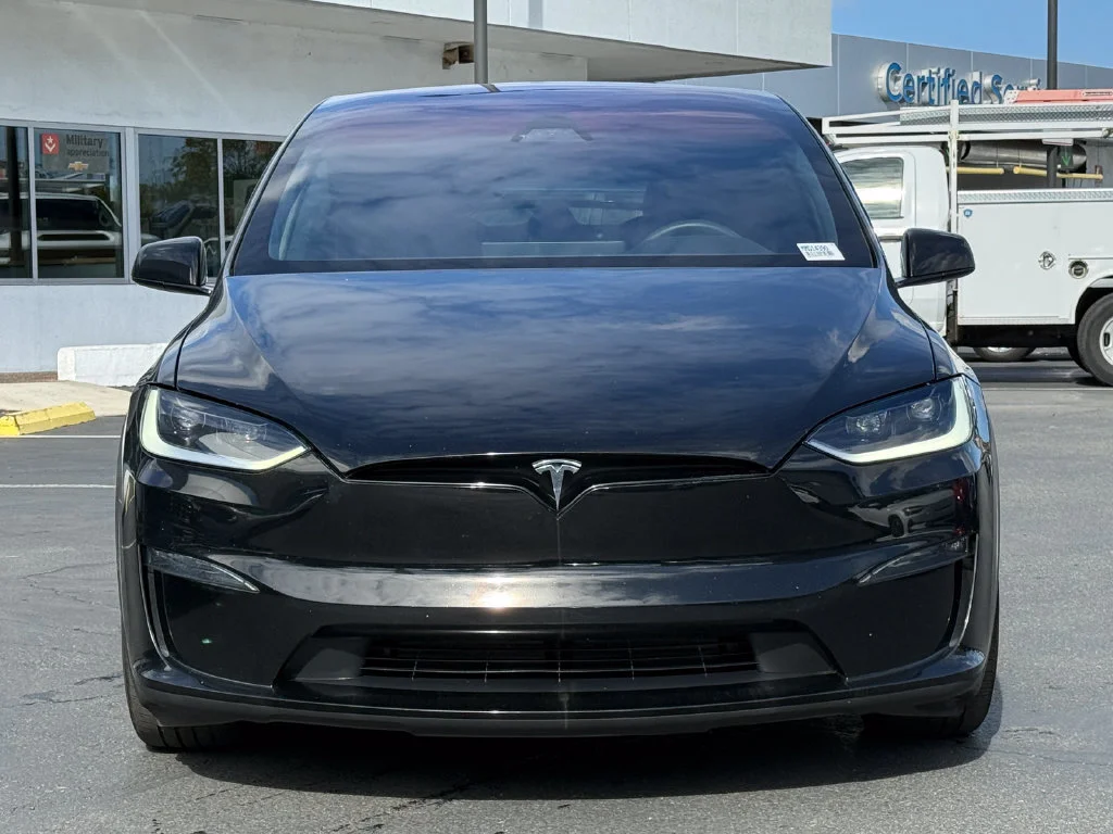 Used 2024  Tesla NA image 4
