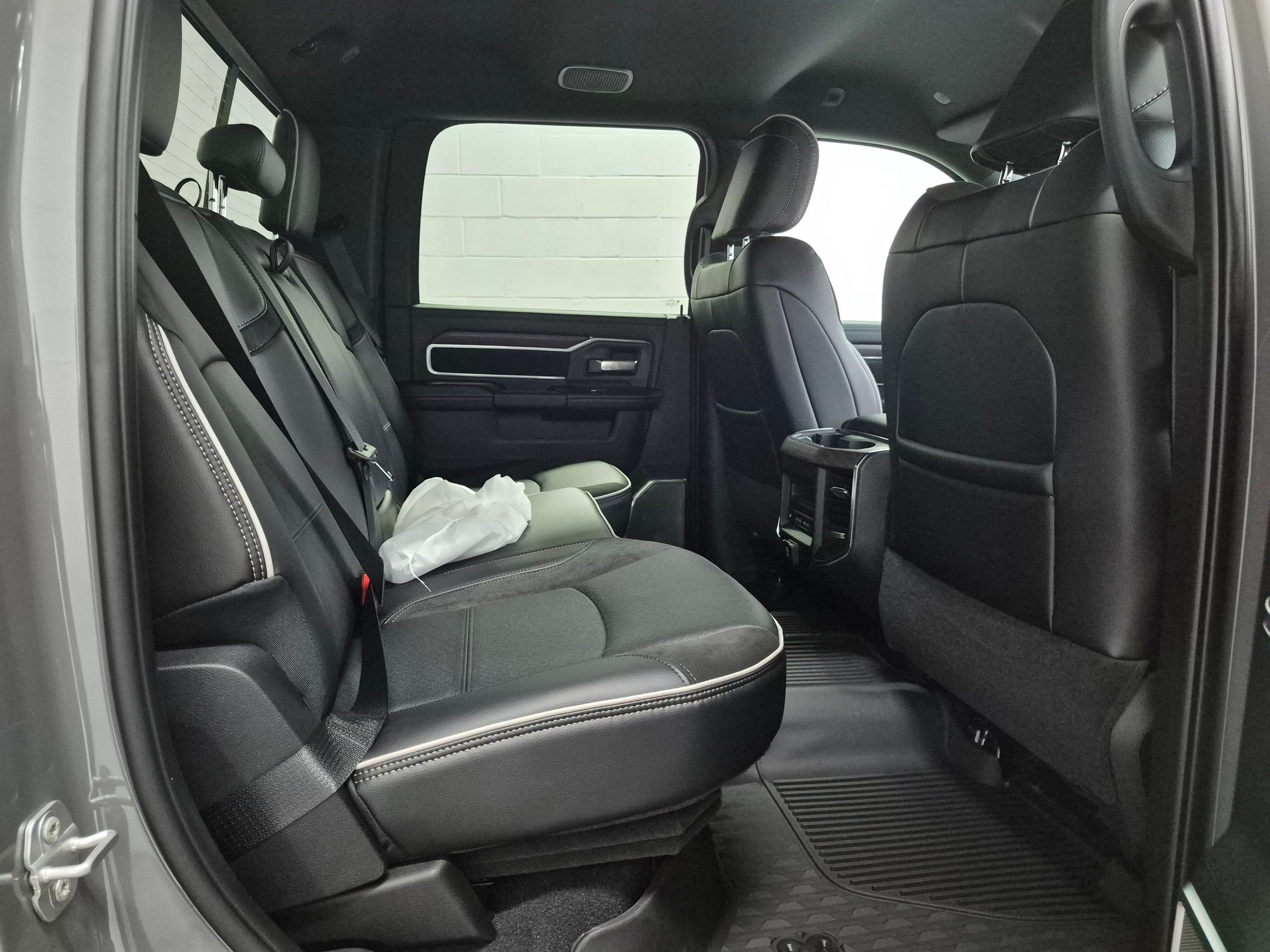 New 2026 Ceramic Gray Clear-Coat Exterior Paint RAM Laramie image 29