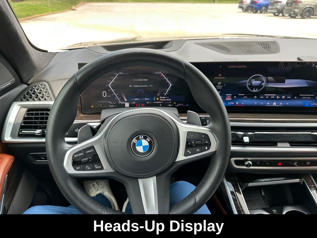 Used 2024 Black BMW xDrive40i image 21