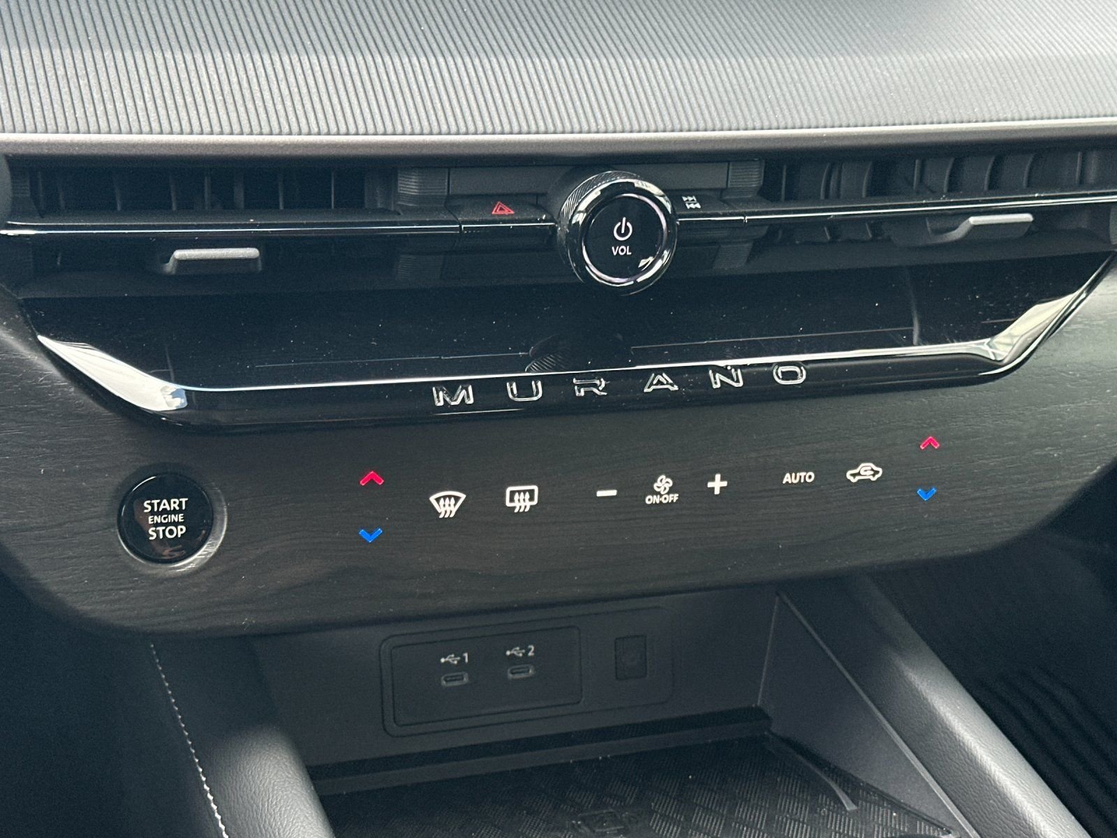 Used 2025 Super Black Nissan SV image 19
