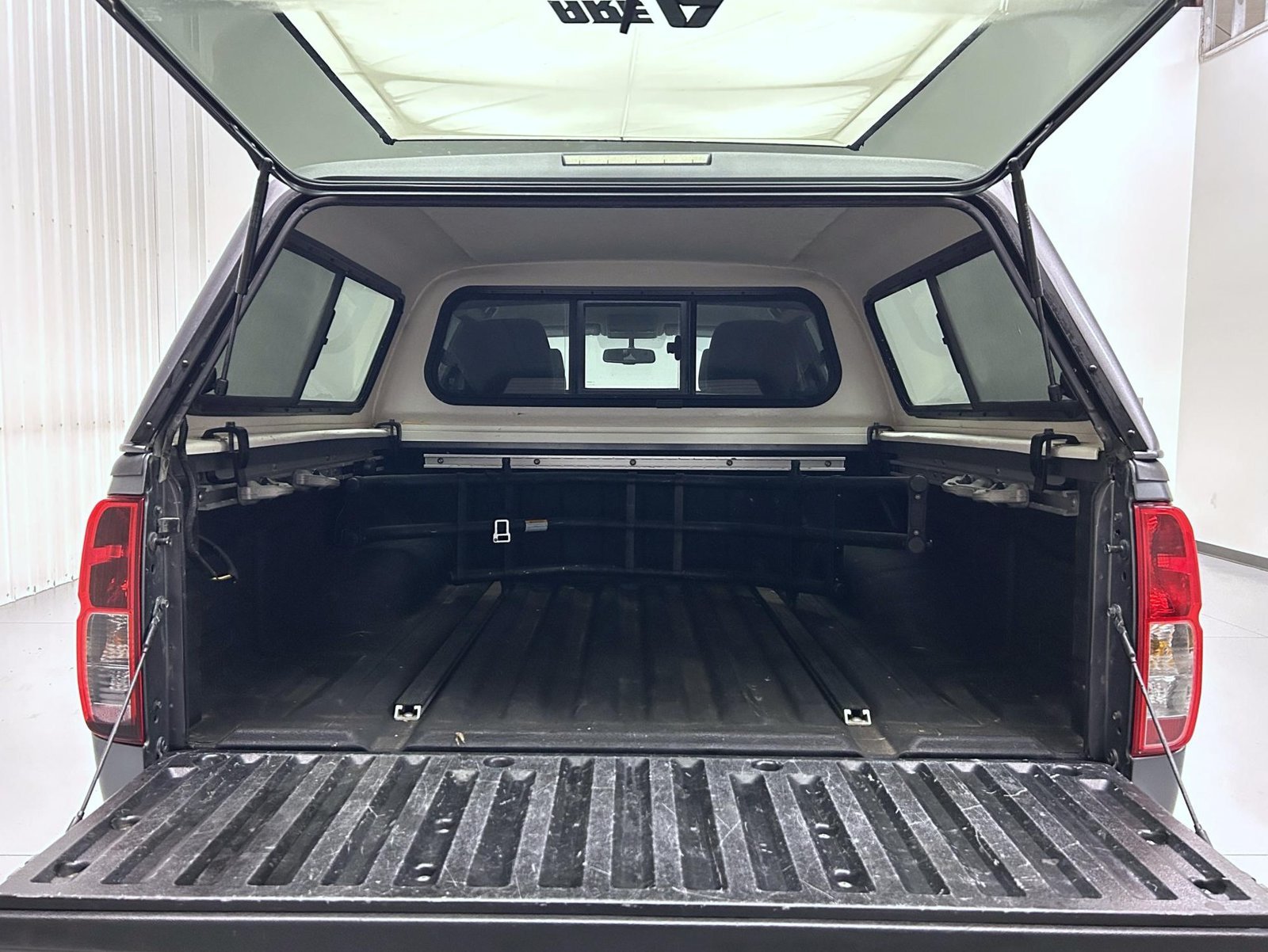 Used 2018 Gray Nissan SV image 20