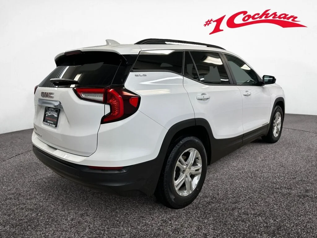 Used 2023 Summit White GMC SLE image 28