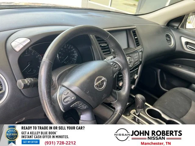 Used 2019 Red Nissan SV image 16
