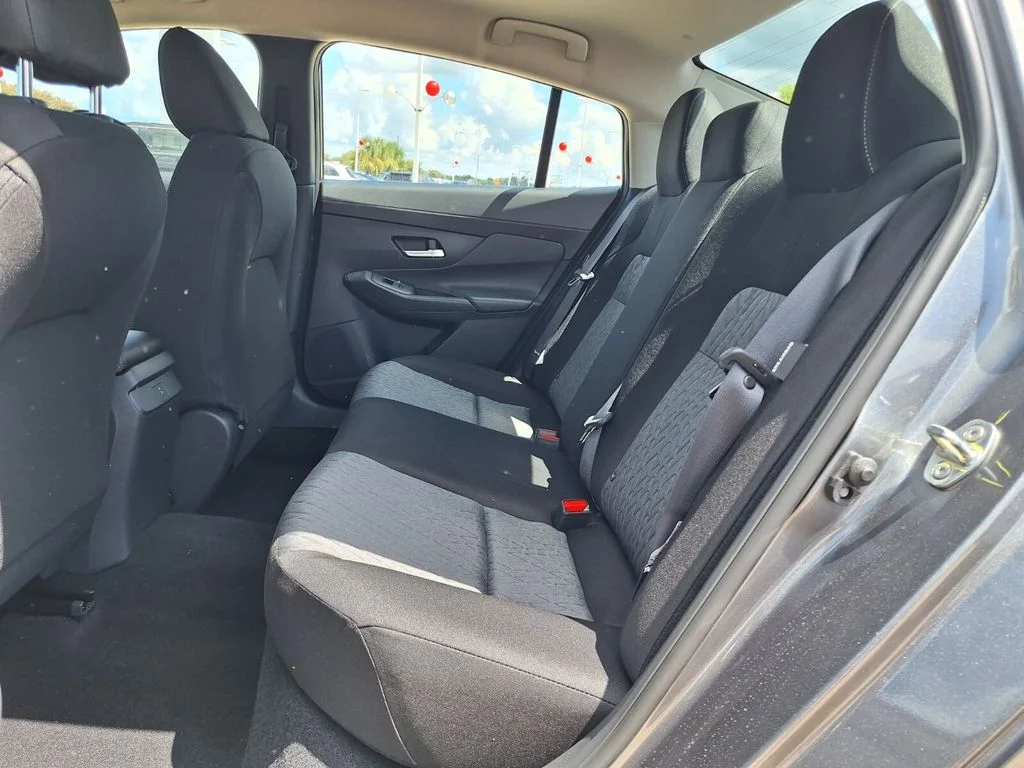 Used 2027 Gray Nissan SV image 10
