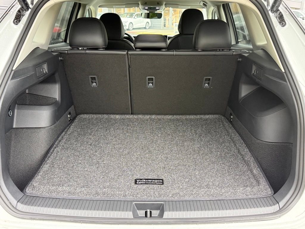 New 2026 White Volkswagen 2.0T SE image 17