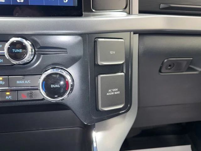 New 2026 Oxford White Ford XLT image 24