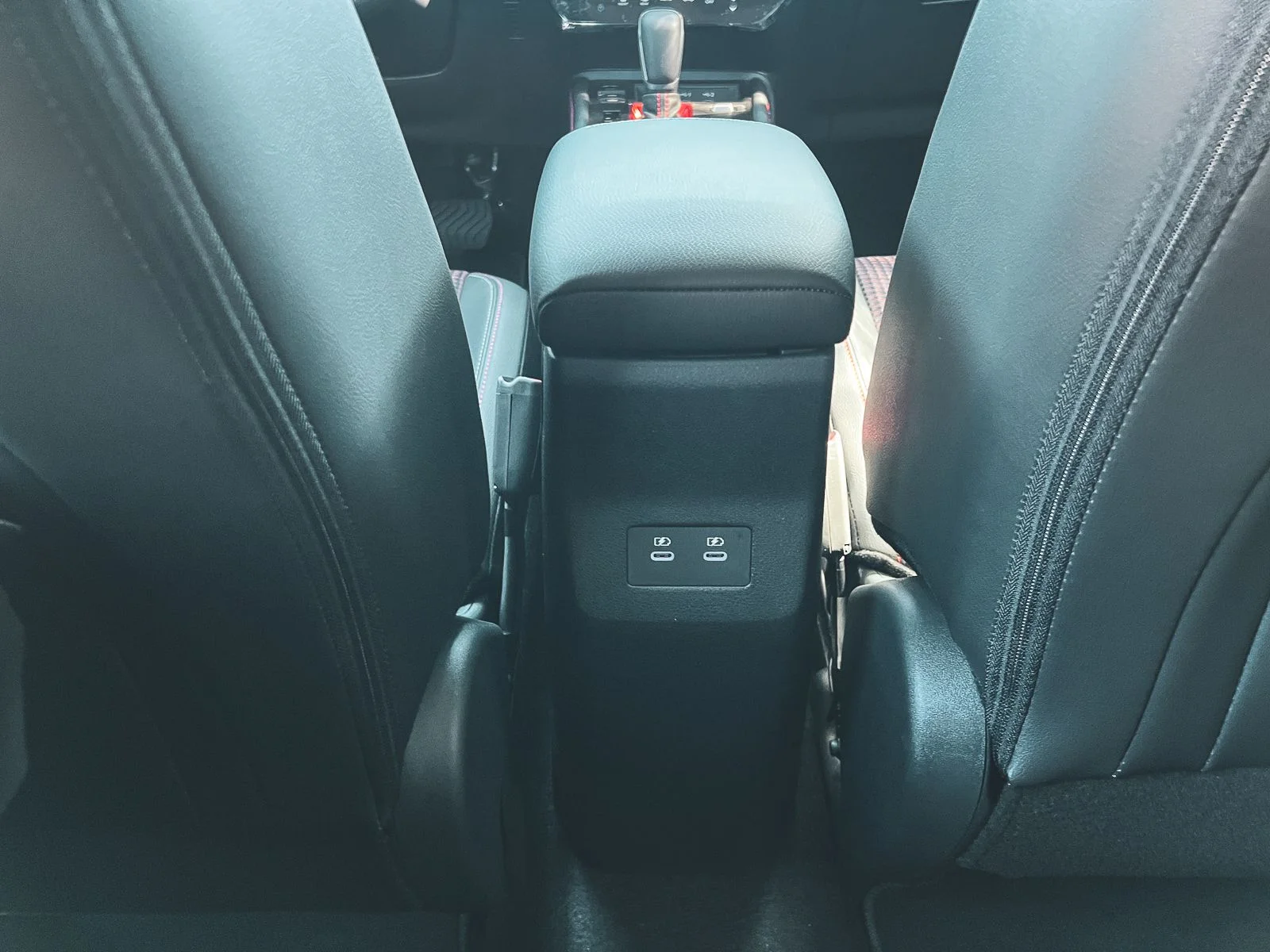 New 2026 Aspen White TriCoat / Super Black Two-tone Nissan SR image 26