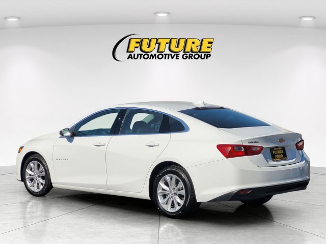 Used 2025 White Chevrolet LT image 7