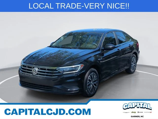 Used 2019 Black Volkswagen SEL image 1