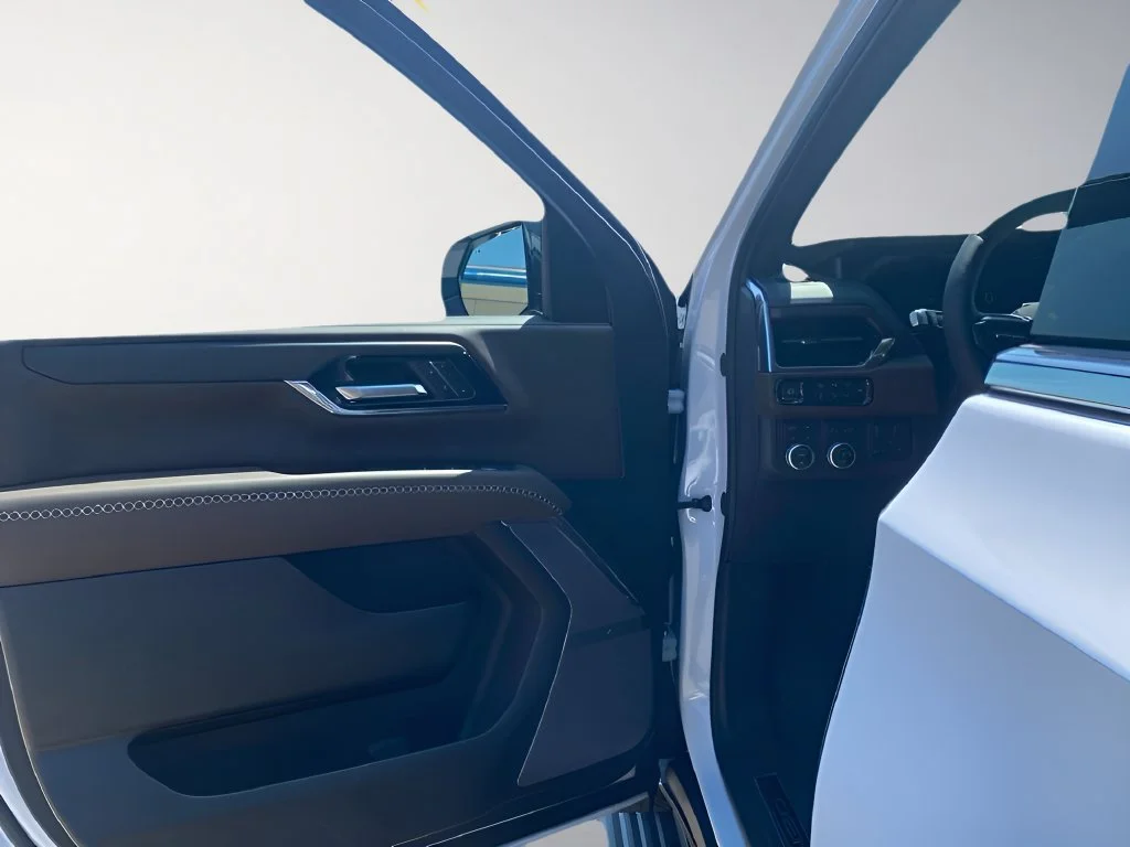New 2026 Glacier White Tricoat GMC Denali Ultimate image 15