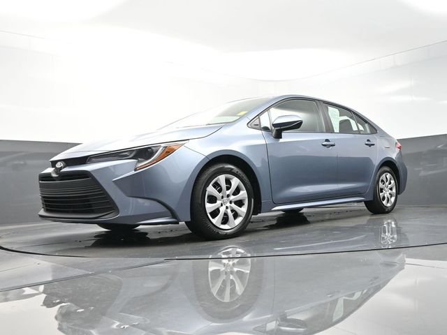 Used 2025 Gray Toyota LE image 33